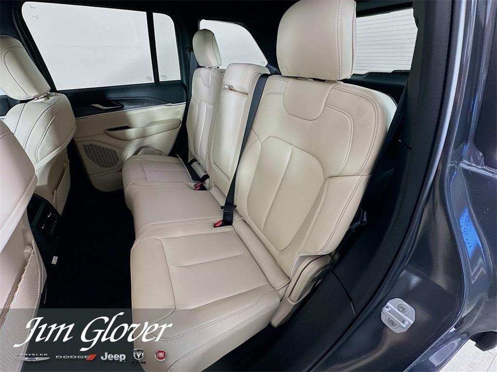 new 2025 Jeep Grand Cherokee car, priced at $45,455