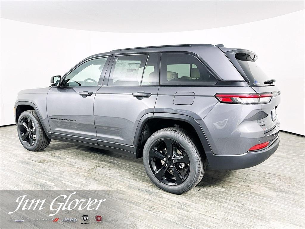 new 2025 Jeep Grand Cherokee car, priced at $45,455