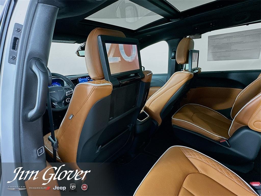 new 2026 Chrysler Pacifica car, priced at $54,076