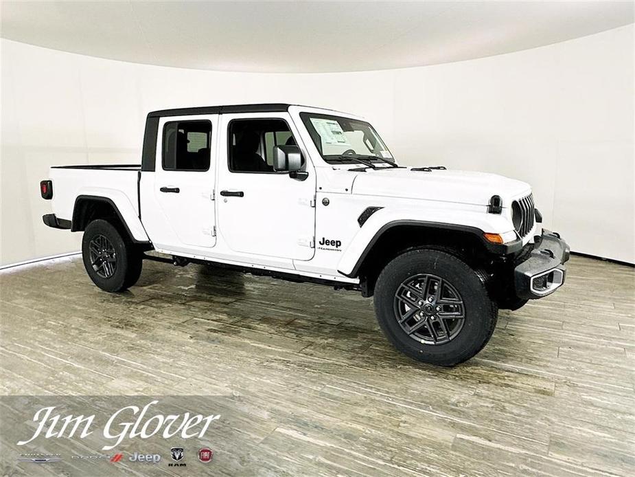 new 2024 Jeep Gladiator car, priced at $39,566