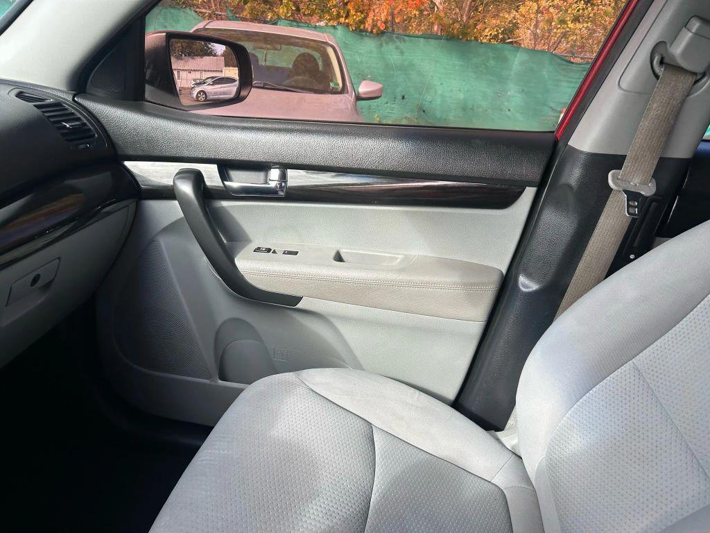 used 2011 Kia Sorento car, priced at $3,500