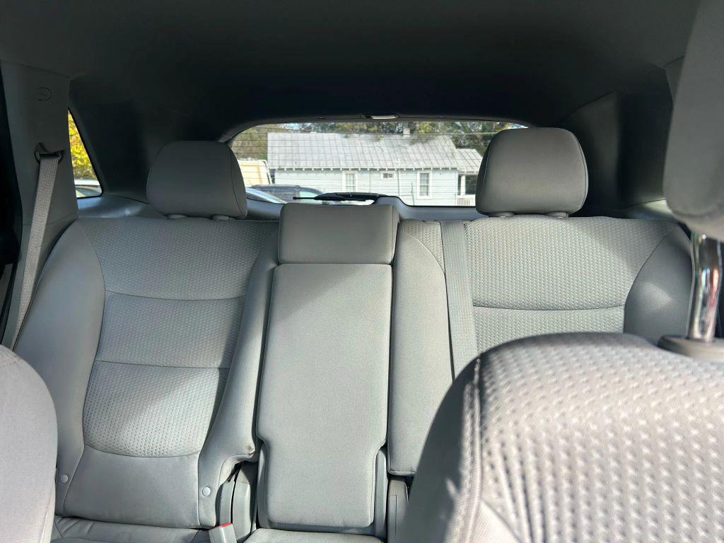 used 2011 Kia Sorento car, priced at $3,500