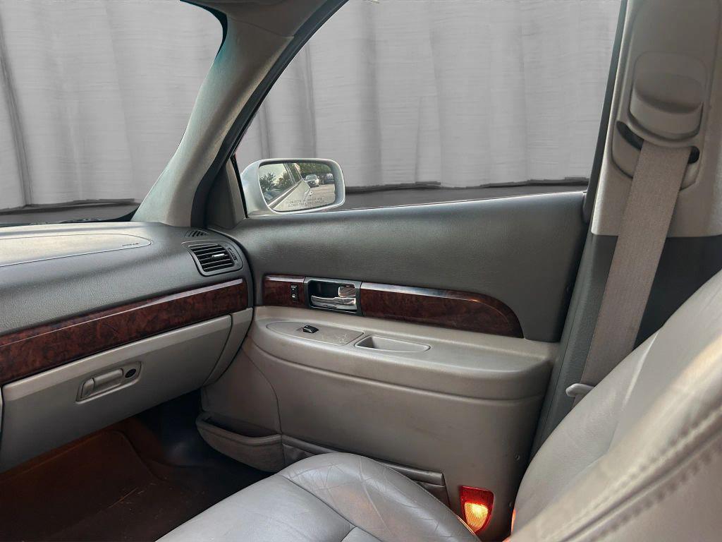 used 2000 Lincoln LS car, priced at $2,500