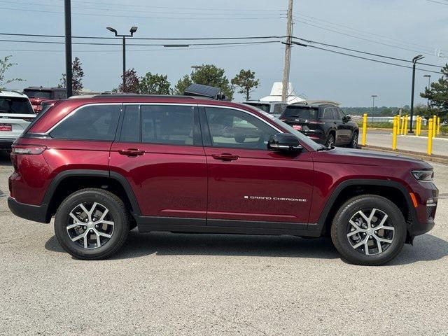 new 2025 Jeep Grand Cherokee car, priced at $43,816