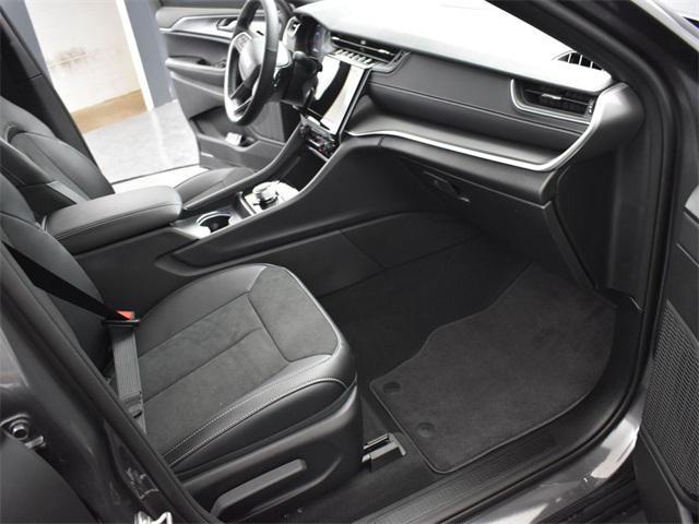 new 2025 Jeep Grand Cherokee L car, priced at $40,530