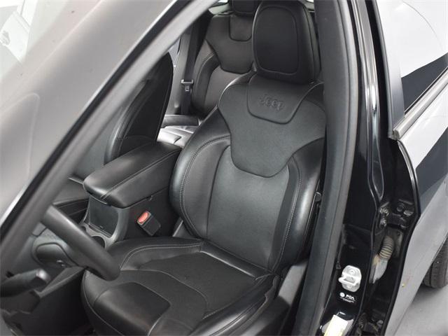 used 2023 Jeep Cherokee car, priced at $22,400
