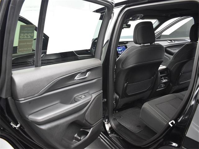 new 2025 Jeep Grand Cherokee car, priced at $36,272