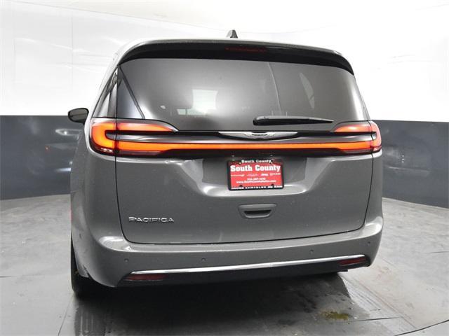 new 2025 Chrysler Pacifica car, priced at $38,420