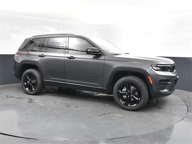 new 2024 Jeep Grand Cherokee car, priced at $37,675