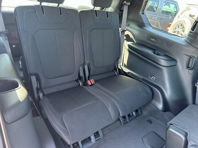 new 2025 Jeep Grand Cherokee L car, priced at $37,834