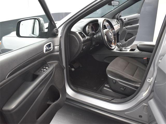 used 2019 Jeep Grand Cherokee car, priced at $17,500
