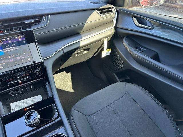 new 2025 Jeep Grand Cherokee L car, priced at $38,429