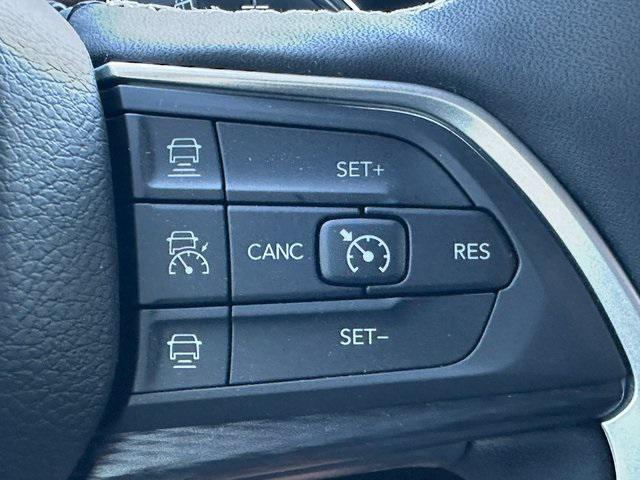 new 2025 Jeep Grand Cherokee L car, priced at $38,077