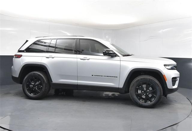 new 2025 Jeep Grand Cherokee car, priced at $36,480