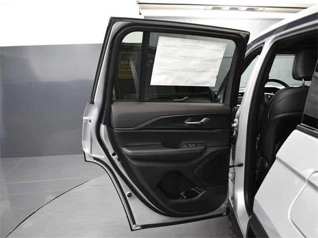 new 2025 Jeep Grand Cherokee car, priced at $36,480