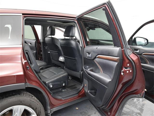 used 2016 Toyota Highlander car, priced at $21,000
