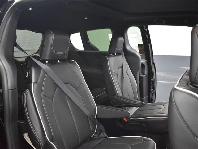 new 2026 Chrysler Pacifica car, priced at $46,285