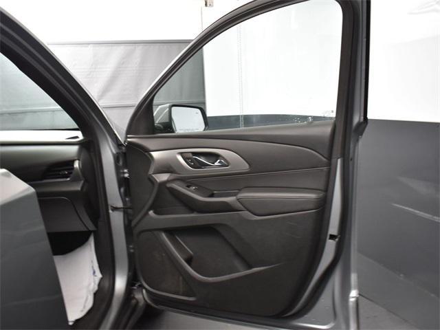 used 2023 Chevrolet Traverse car, priced at $28,200