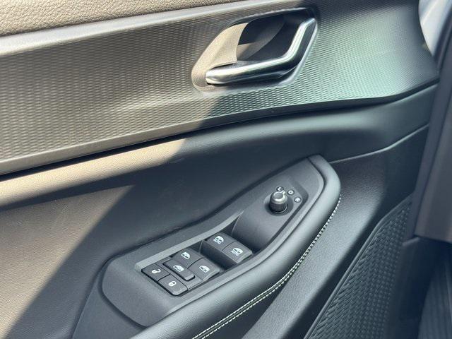 new 2025 Jeep Grand Cherokee car, priced at $36,900