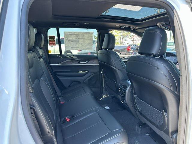 new 2025 Jeep Grand Cherokee car, priced at $47,451