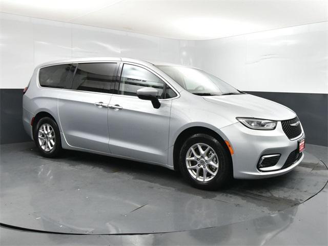 used 2023 Chrysler Pacifica car, priced at $23,900