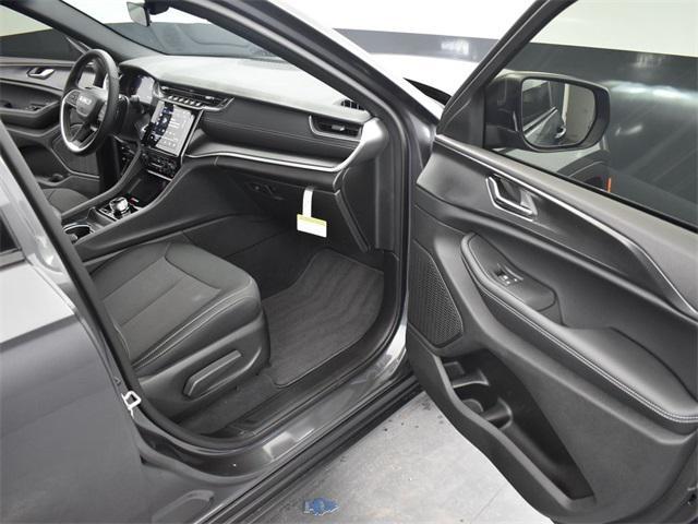 new 2025 Jeep Grand Cherokee L car, priced at $36,415