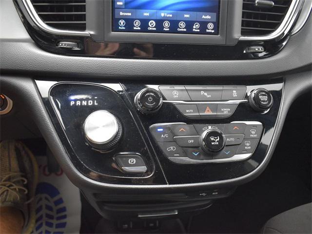 used 2020 Chrysler Pacifica car, priced at $16,400