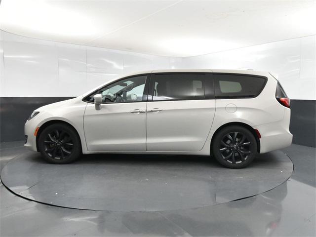 used 2020 Chrysler Pacifica car, priced at $16,400