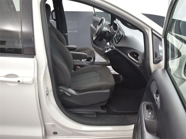 used 2020 Chrysler Pacifica car, priced at $16,400
