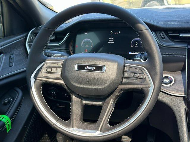 new 2025 Jeep Grand Cherokee car, priced at $45,721