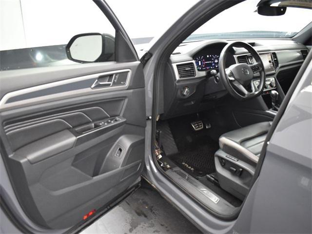 used 2020 Volkswagen Atlas Cross Sport car, priced at $20,000