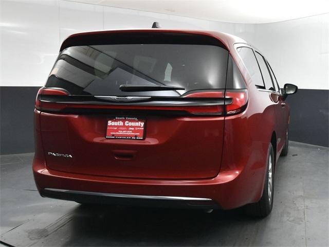 new 2025 Chrysler Pacifica car, priced at $38,920