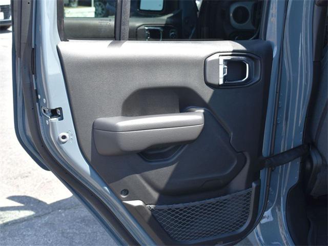 new 2025 Jeep Gladiator car, priced at $40,455