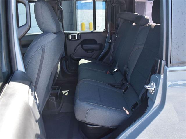 new 2025 Jeep Gladiator car, priced at $40,455