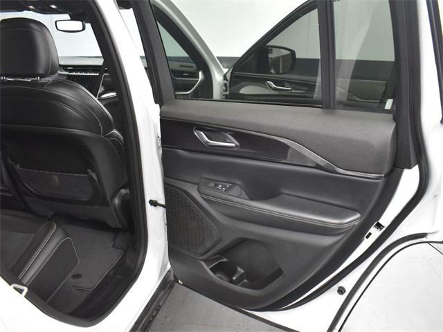 used 2023 Jeep Grand Cherokee car, priced at $32,000