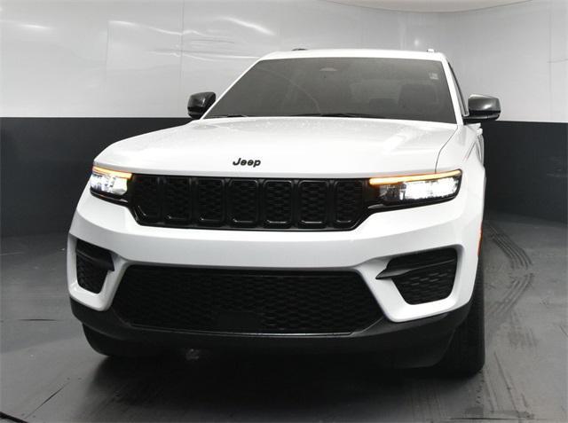 used 2023 Jeep Grand Cherokee car, priced at $32,000