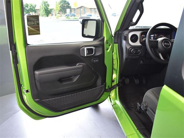new 2025 Jeep Wrangler car, priced at $33,798