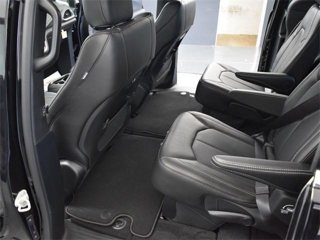 new 2026 Chrysler Pacifica car, priced at $39,465