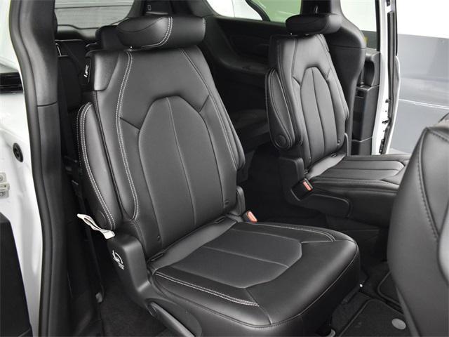 new 2026 Chrysler Pacifica car, priced at $36,740