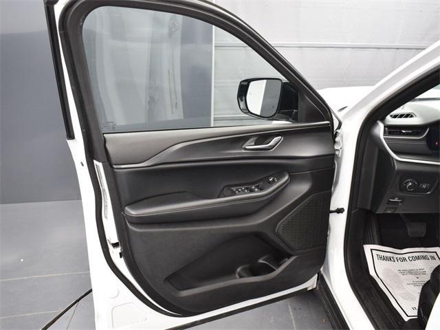 used 2023 Jeep Grand Cherokee car, priced at $29,600