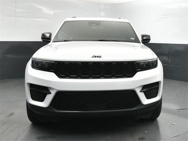 used 2023 Jeep Grand Cherokee car, priced at $29,600