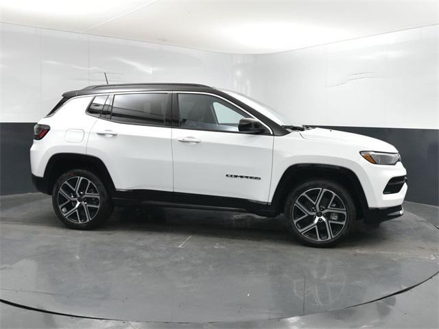 new 2025 Jeep Compass car, priced at $35,015