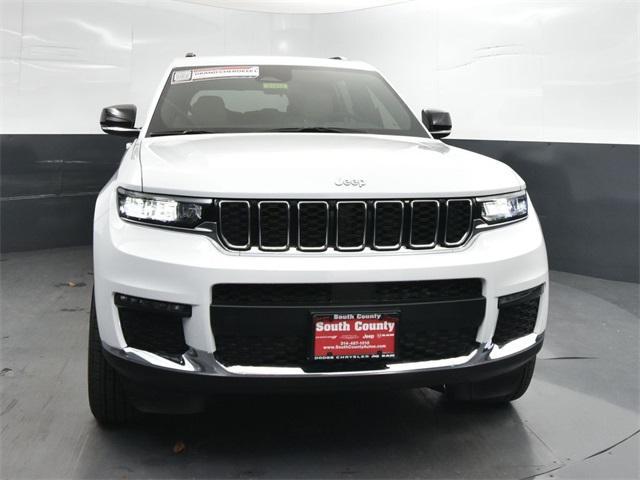 new 2025 Jeep Grand Cherokee L car, priced at $39,895