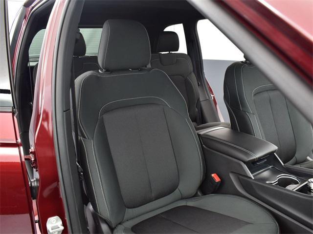 new 2025 Jeep Grand Cherokee car, priced at $37,267