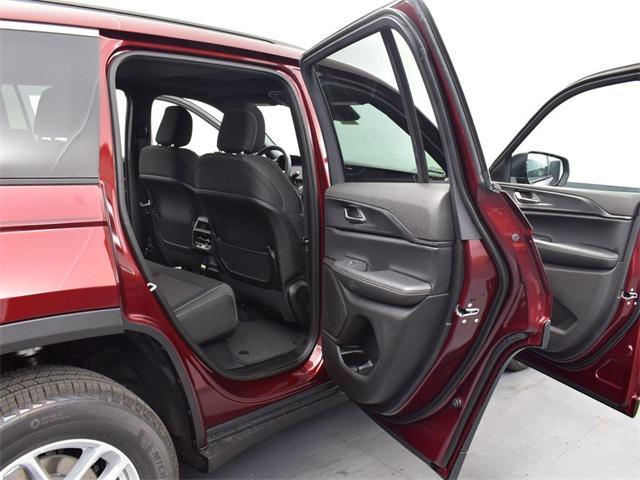 new 2025 Jeep Grand Cherokee car, priced at $37,267