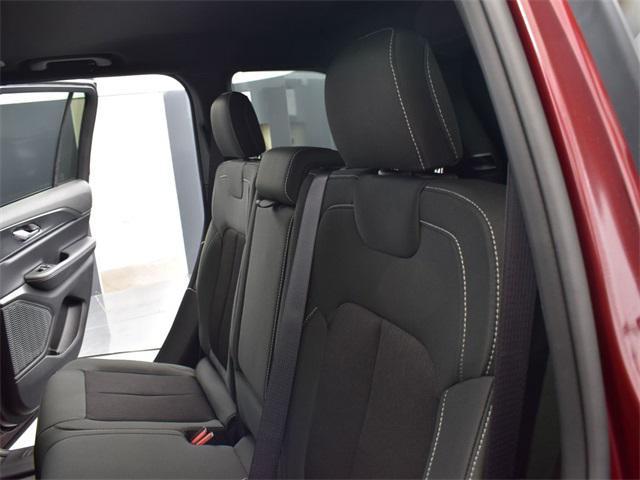 new 2025 Jeep Grand Cherokee car, priced at $37,267