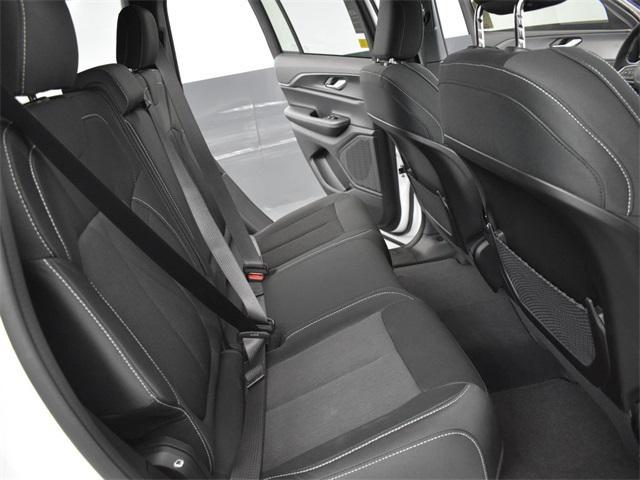 new 2025 Jeep Grand Cherokee car, priced at $35,250