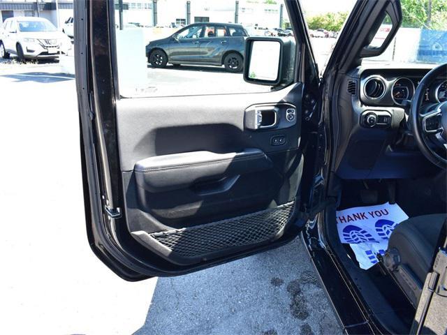 used 2023 Jeep Gladiator car, priced at $28,000