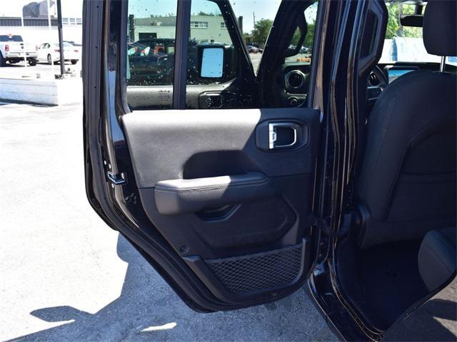used 2023 Jeep Gladiator car, priced at $28,000