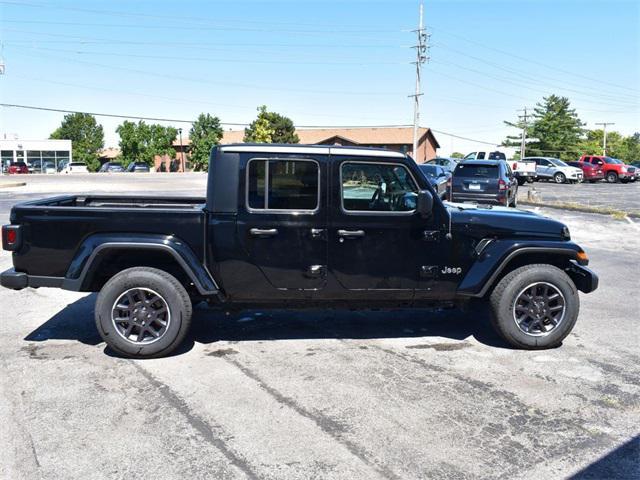 used 2023 Jeep Gladiator car, priced at $28,000